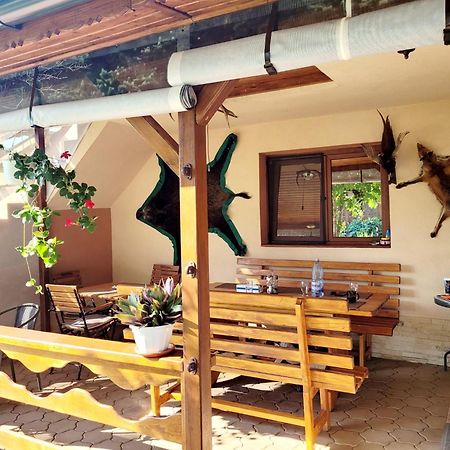 Casa Viviana Hotel Baia Екстериор снимка
